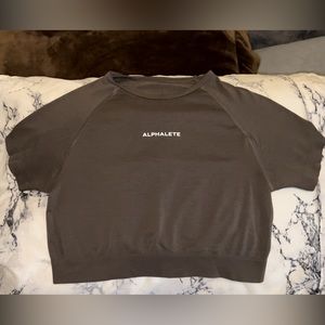 Alphalete Amplify Mocha Crop Top🤎**RESERVED FOR TRADE**